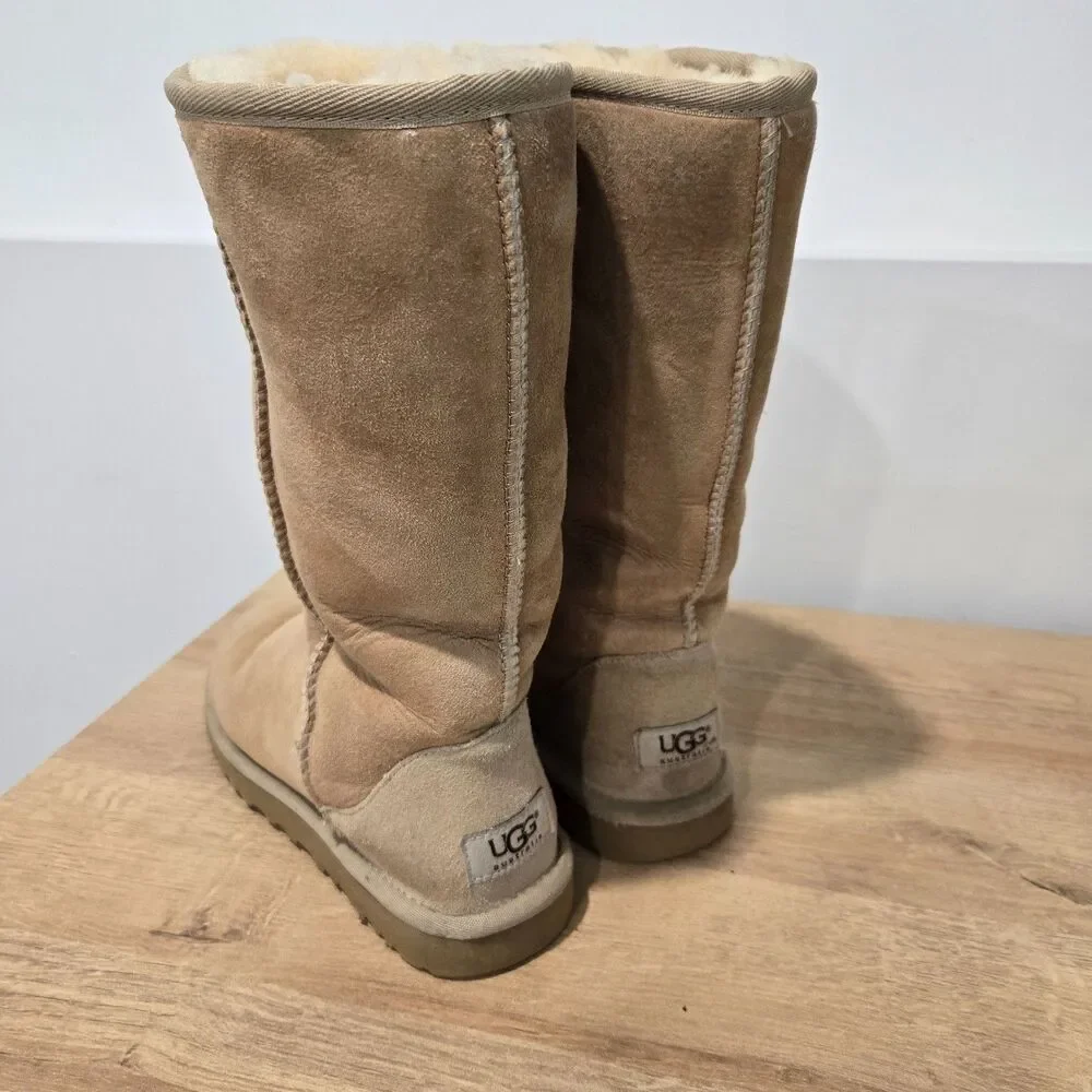 UGG Australia‎ Classic Tall Boots womens 5 / 36 Sheepskin Suede 5815 chestnut